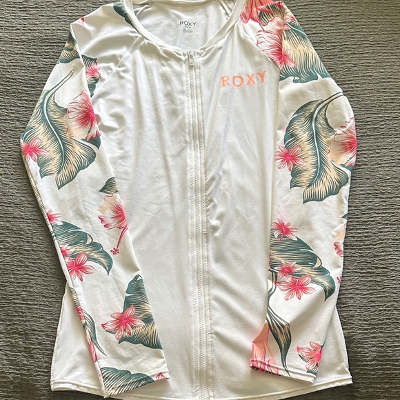 Floral Women’s One Piece Swimsuit with matching shorts and jacket. - Picture 6 of 7